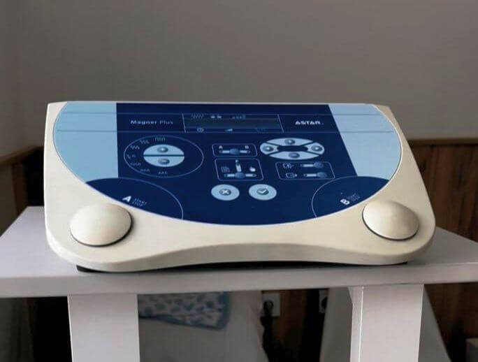 Апарат для магнітотерапії Astar Magner Plus в центрі REA Medical